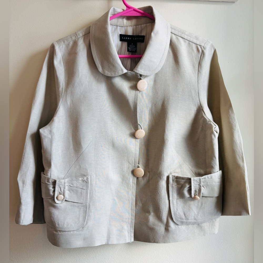 Smart Ladies Jacket With Great Details